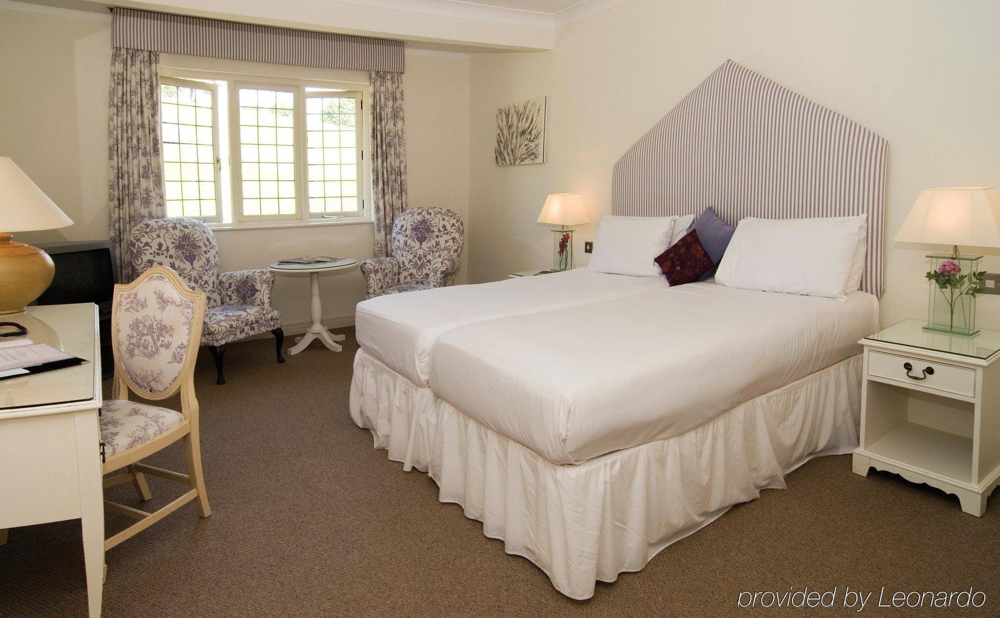 Cwrt Bleddyn & Hotel